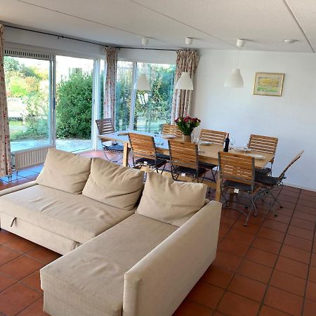 Vakantiewoning Direct Aan Het Veerse Meer Kortgene Luaran gambar