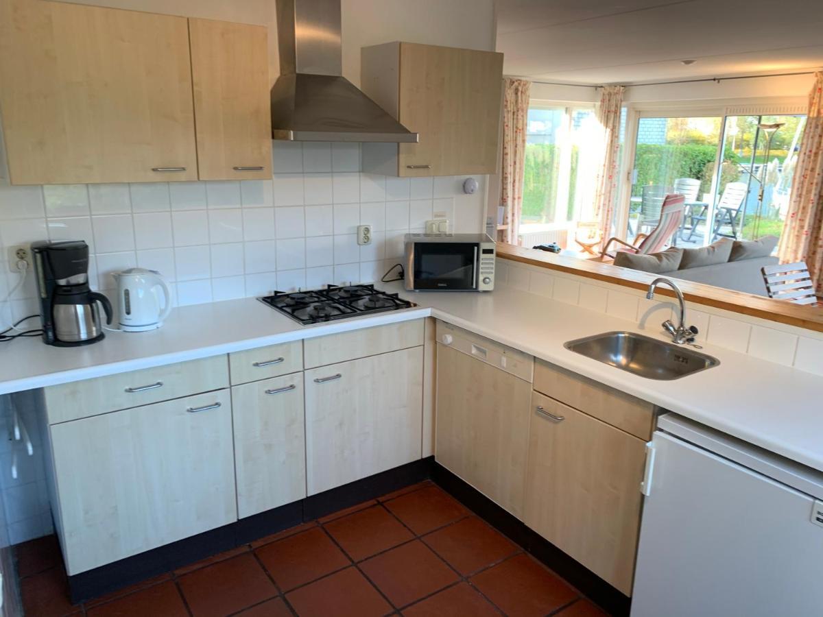 Vakantiewoning Direct Aan Het Veerse Meer Kortgene Luaran gambar