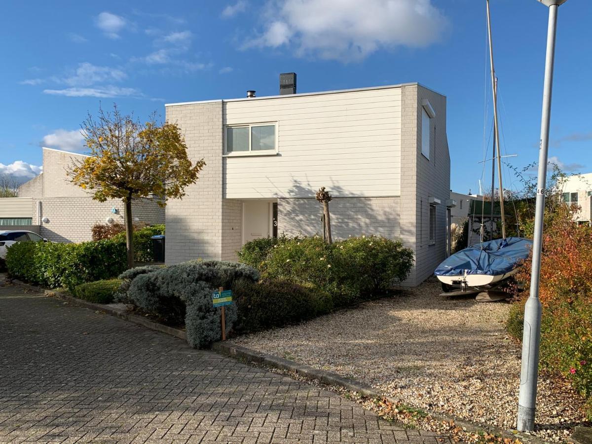 Vakantiewoning Direct Aan Het Veerse Meer Kortgene Luaran gambar